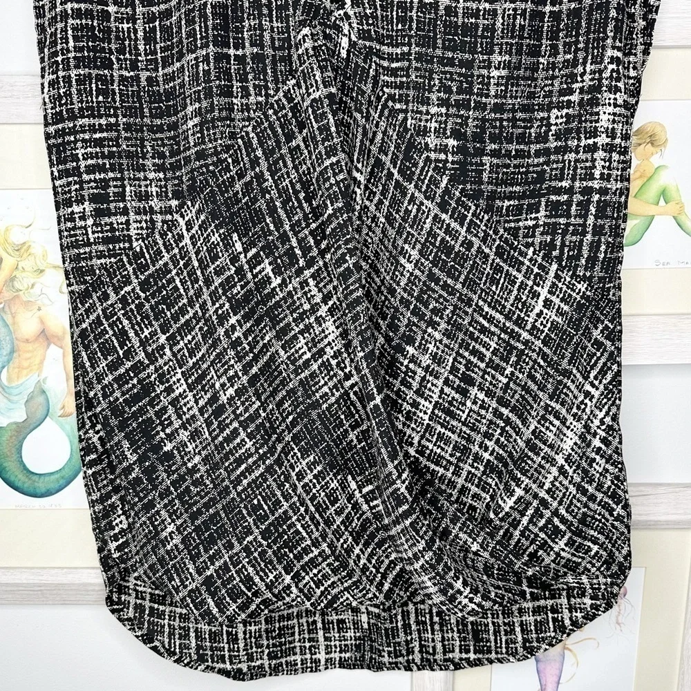 RO & De Black & White Geometric Print Sleeveless Twist Front Top Women’s XS